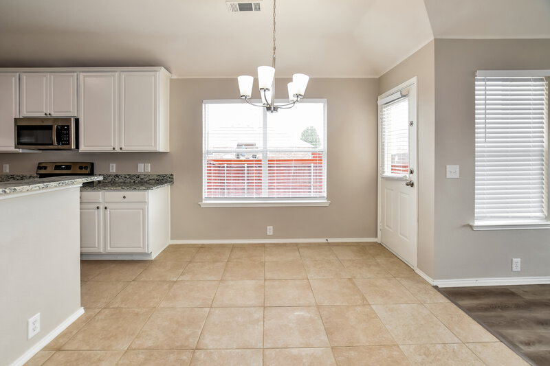 2,125/Mo, 308 Sandy Ln Royse City, TX 75189 Dining Room View 2
