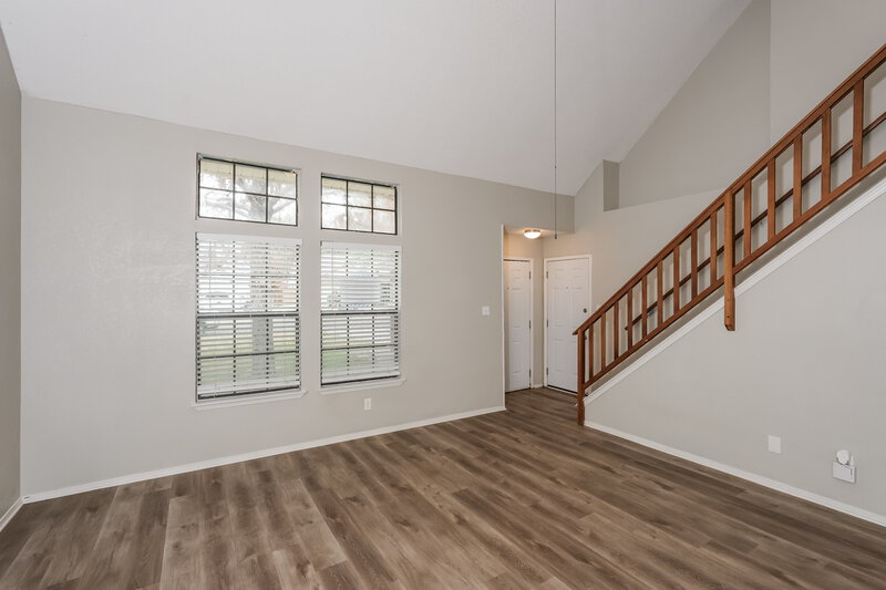 1,875/Mo, 2216 Crestmeadow St Denton, TX 76207 Living Room View 2