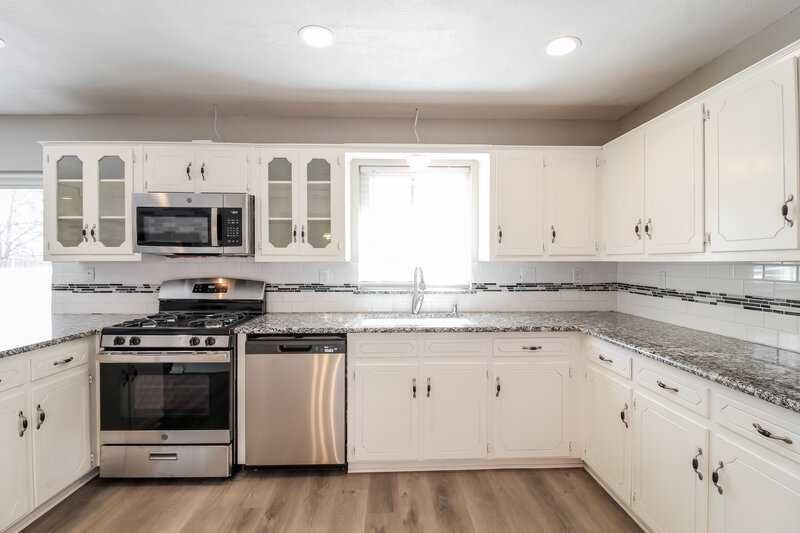 2,235/Mo, 6 Christi Ln Krum, TX 76249 Kitchen View 3