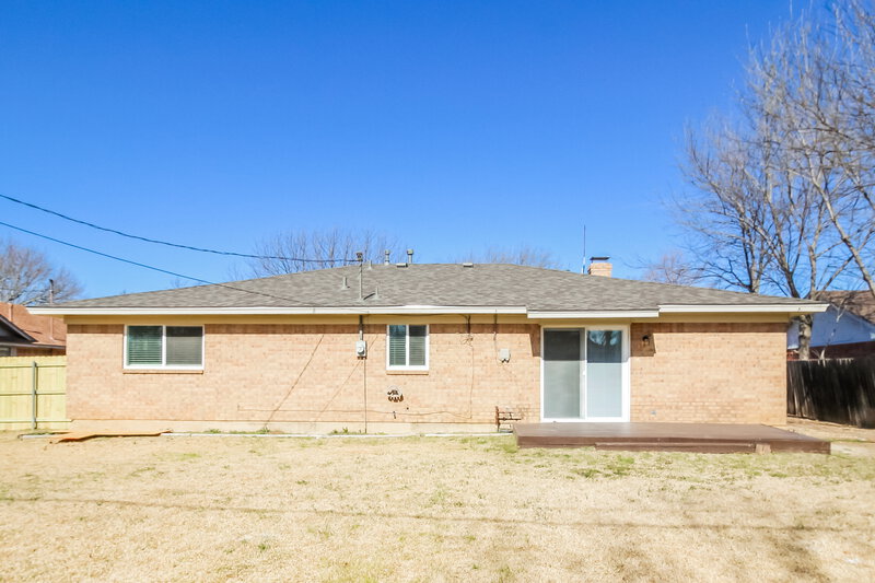 2,235/Mo, 6 Christi Ln Krum, TX 76249 Rear View