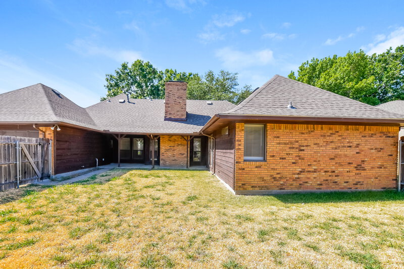 2,725/Mo, 410 Heritage St Rockwall, TX 75087 Rear View 2