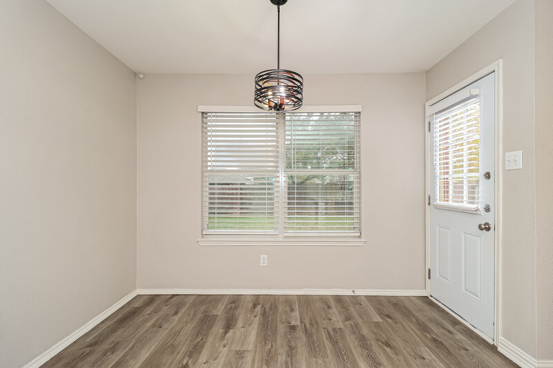 2,180/Mo, 113 Oak Hollow Ln Red Oak, TX 75154 Breakfast Nook View