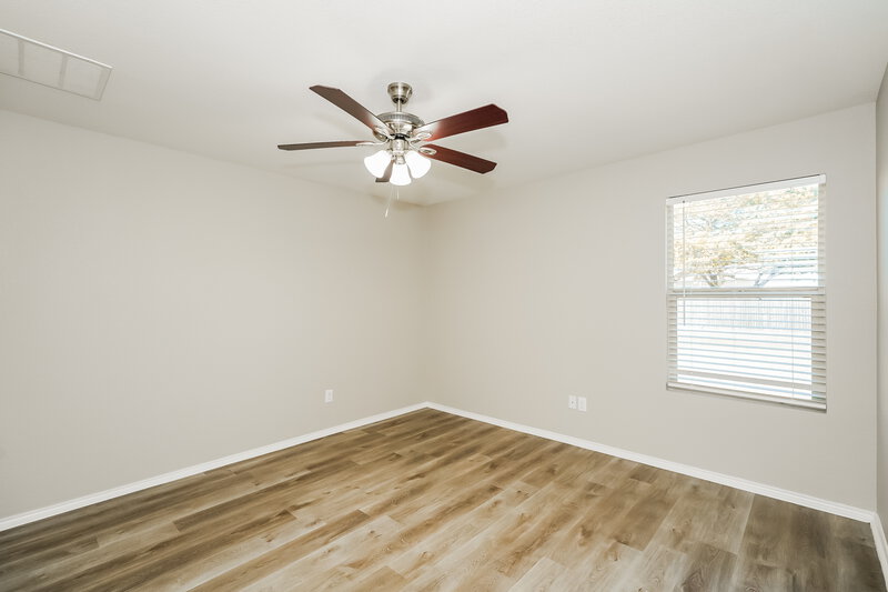 1,800/Mo, 1153 Skyline Dr Hutchins, TX 75141 Main Bedroom View