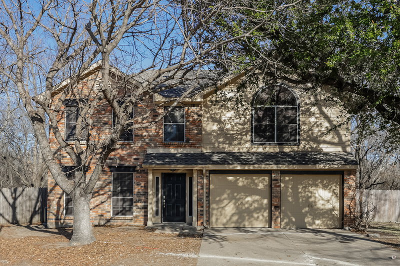 2,525/Mo, 403 Windhurst Dr Grand Prairie, TX 75052 External View