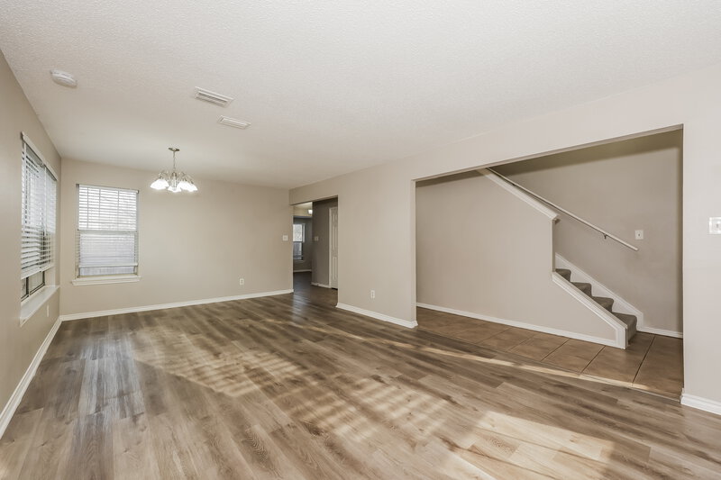 2,525/Mo, 403 Windhurst Dr Grand Prairie, TX 75052 Family Room View