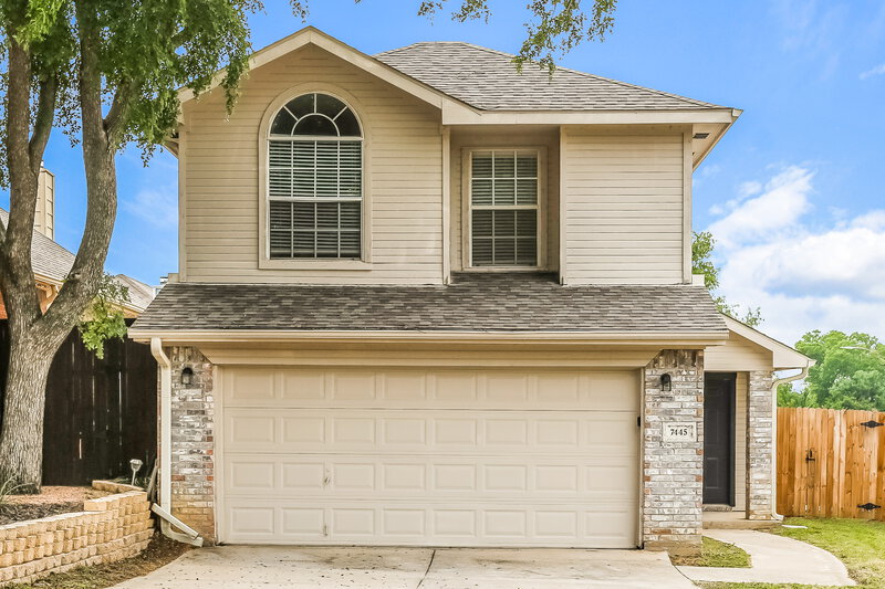 2,070/Mo, 7445 Arbor Hill Dr Fort Worth, TX 76120 External View