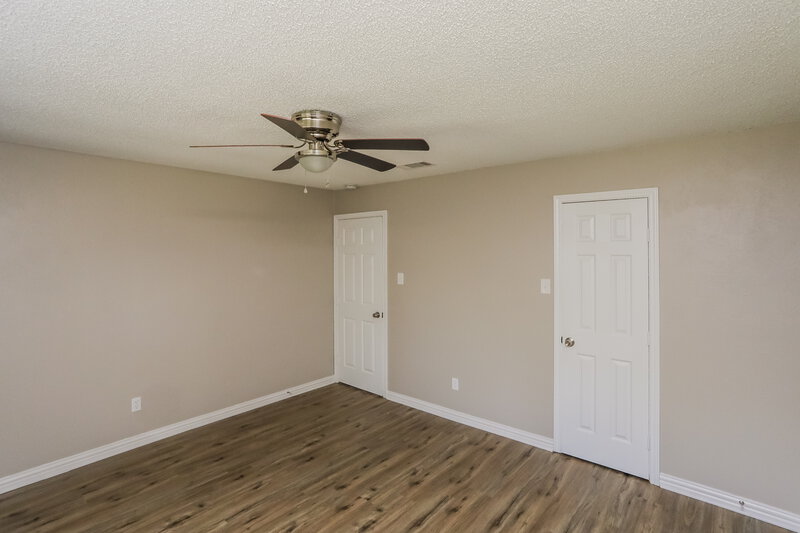 2,830/Mo, 616 Circleview Dr Mansfield, TX 76063 Main Bedroom View 2