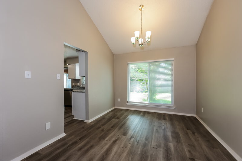 2,610/Mo, 2533 Bentley Dr Grand Prairie, TX 75052 Dining Room View