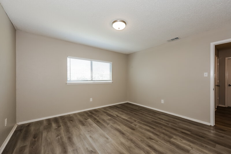 2,610/Mo, 2533 Bentley Dr Grand Prairie, TX 75052 Bedroom View