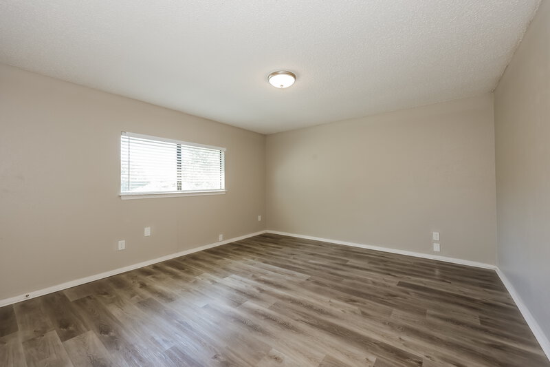 2,610/Mo, 2533 Bentley Dr Grand Prairie, TX 75052 Bedroom View 2