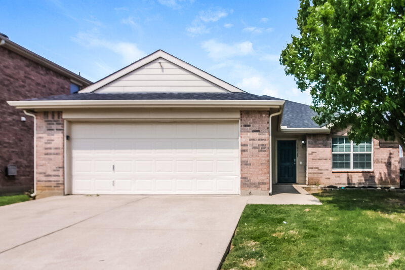 2,110/Mo, 10769 Braemoor Dr Haslet, TX 76052 External View