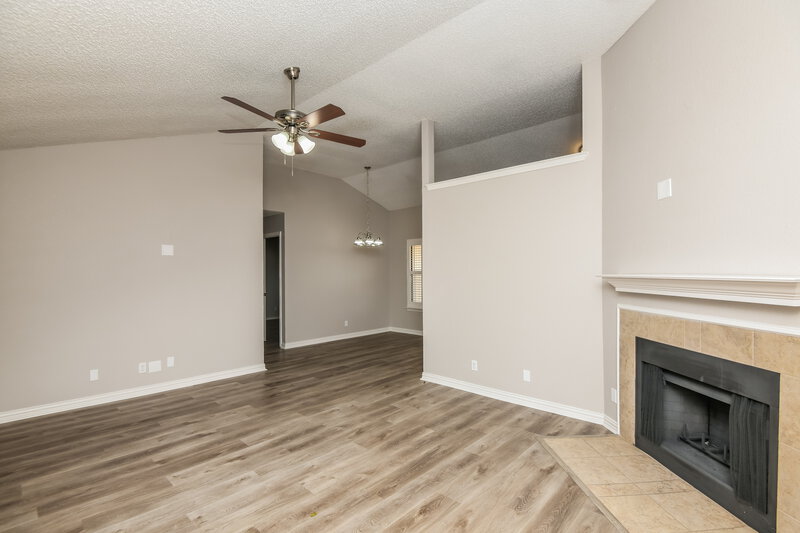 1,940/Mo, 1202 Harvell Dr Cedar Hill, TX 75104 Living Room View