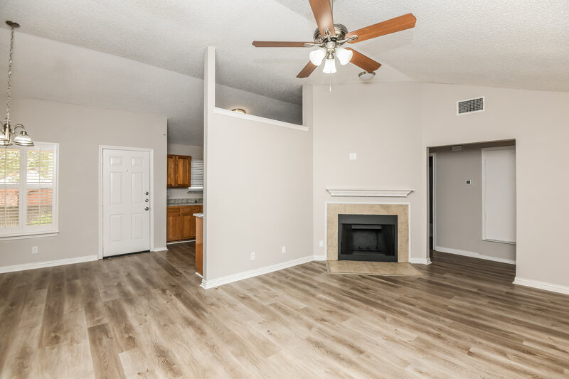 1,940/Mo, 1202 Harvell Dr Cedar Hill, TX 75104 Living Room View 3