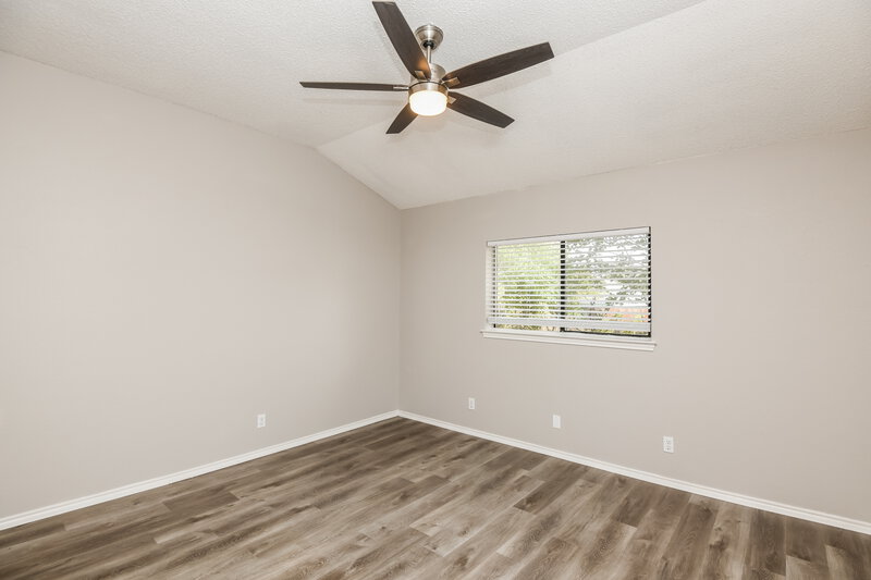 1,940/Mo, 1202 Harvell Dr Cedar Hill, TX 75104 Main Bedroom View