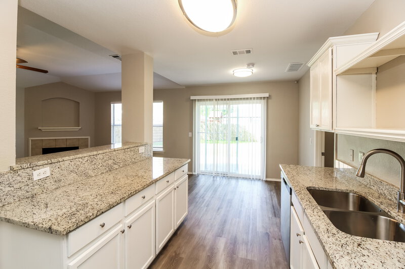 2,175/Mo, 3900 Sonoma Dr Argyle, TX 76226 Kitchen View 2