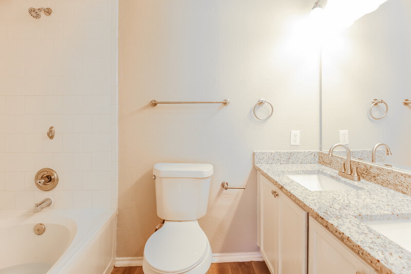 2,175/Mo, 3900 Sonoma Dr Argyle, TX 76226 Bathroom View