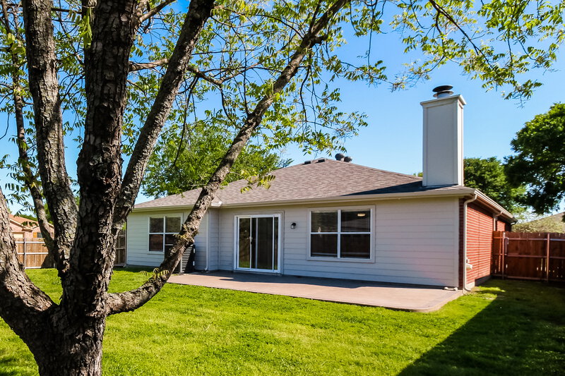 2,175/Mo, 3900 Sonoma Dr Argyle, TX 76226 Rear View 2