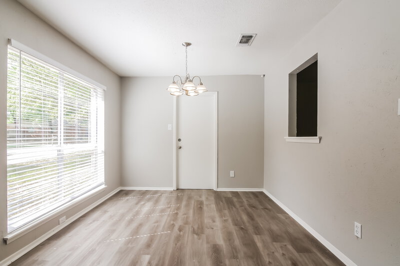 2,315/Mo, 3702 Palomino Dr Arlington, TX 76017 Dining Room View