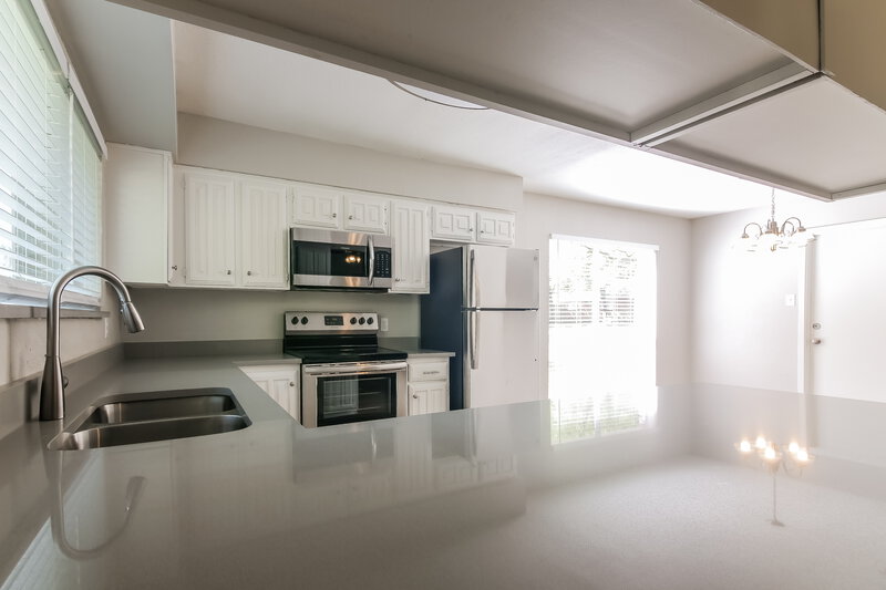 2,315/Mo, 3702 Palomino Dr Arlington, TX 76017 Kitchen View 2