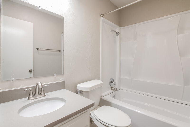 2,315/Mo, 3702 Palomino Dr Arlington, TX 76017 Bathroom View