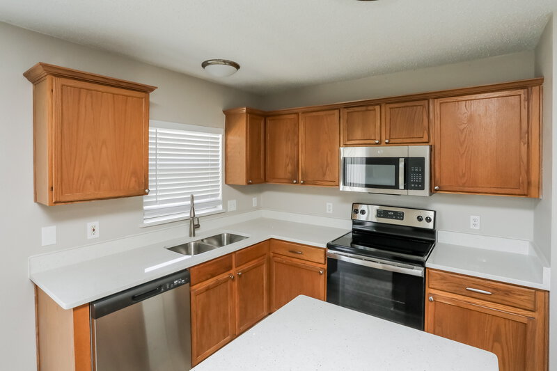 3,225/Mo, 1919 Berkeley Dr Glenn Heights, TX 75154 Kitchen View 2