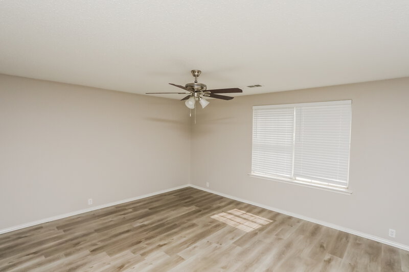 3,225/Mo, 1919 Berkeley Dr Glenn Heights, TX 75154 Main Bedroom View