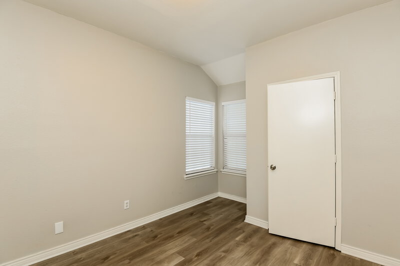 2,345/Mo, 4605 Birchbend Ln Fort Worth, TX 76137 Bedroom View