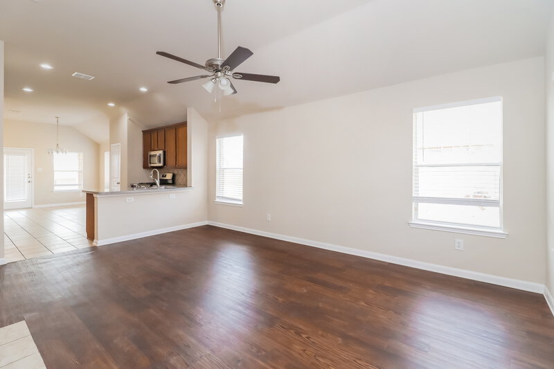 2,580/Mo, 1429 Dun Horse Dr Haslet, TX 76052 Living Room View