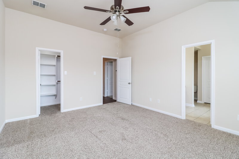2,580/Mo, 1429 Dun Horse Dr Haslet, TX 76052 Main Bedroom View 2