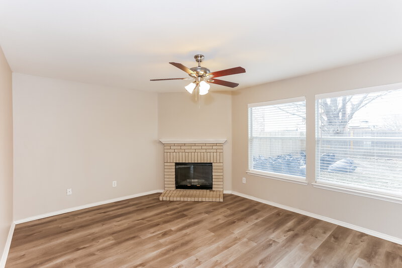 2,285/Mo, 3524 Garden Springs Dr Fort Worth, TX 76123 Living Room View