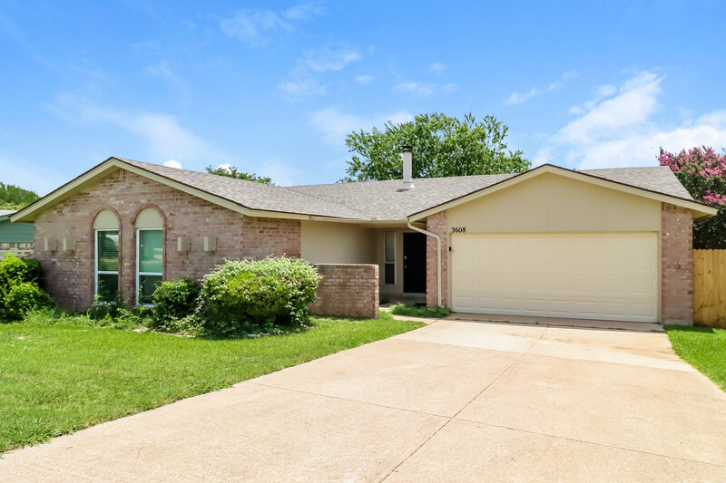 2,380/Mo, 3608 Palomino Dr Arlington, TX 76017 Front View
