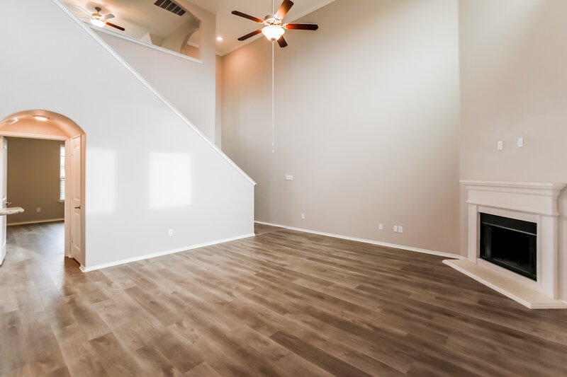 2,560/Mo, 617 Pawnee St Aubrey, TX 76227 Living Room View 2