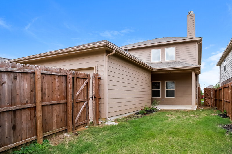 2,560/Mo, 617 Pawnee St Aubrey, TX 76227 Rear View