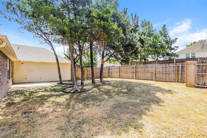 2,780/Mo, 612 Grove Mnr Cedar Hill, TX 75104 Rear View