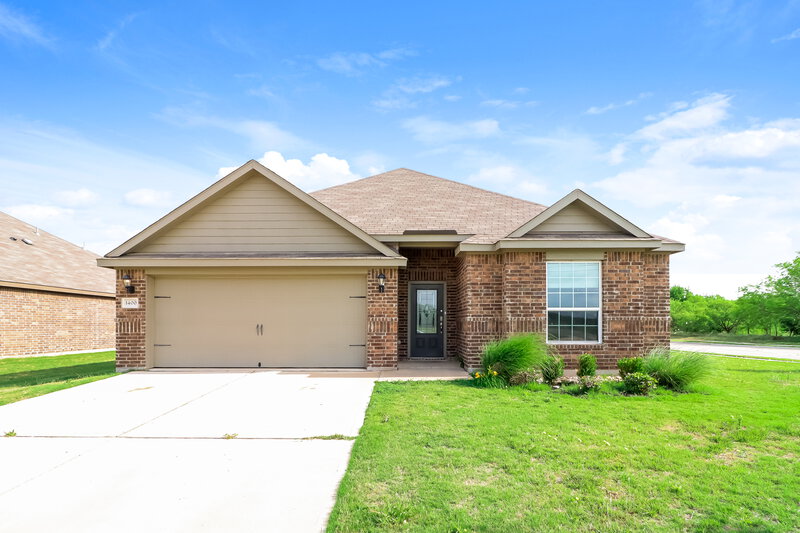 2,300/Mo, 1400 Conley Ln Crowley, TX 76036 External View
