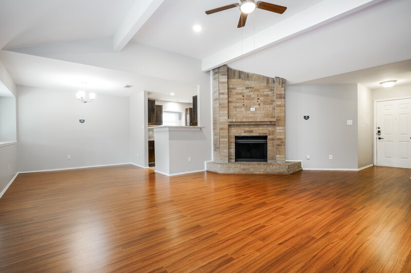 2,005/Mo, 104 Suttonwood Dr Fort Worth, TX 76108 Living Room View 2