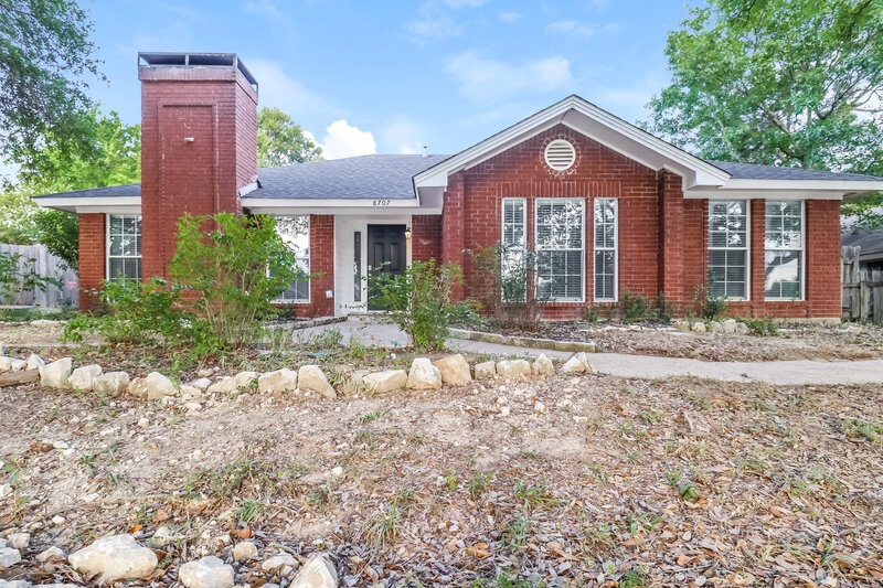 2,295/Mo, 8707 Woodfell Ct Dallas, TX 75249 External View