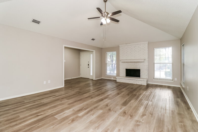 2,295/Mo, 8707 Woodfell Ct Dallas, TX 75249 Living Room View