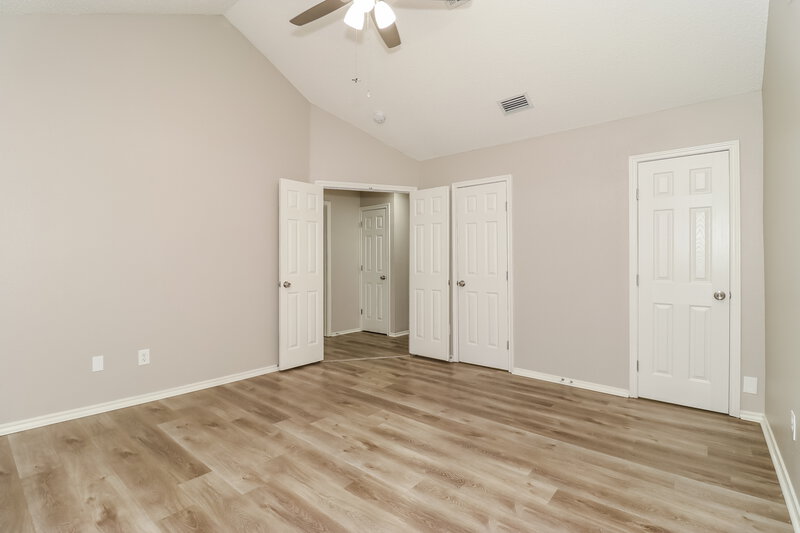2,295/Mo, 8707 Woodfell Ct Dallas, TX 75249 Main Bedroom View 2