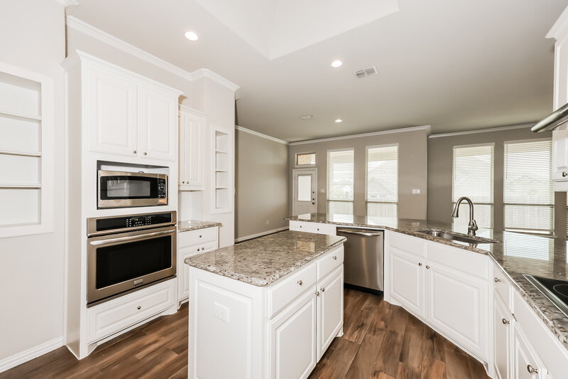 3,275/Mo, 421 Noble Nest Dr Midlothian, TX 76065 Kitchen View 2