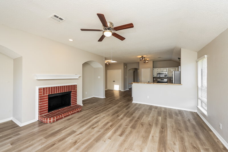 2,520/Mo, 4218 Baccarat Dr Garland, TX 75043 Living Room View