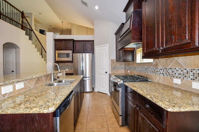 2,860/Mo, 1105 Highgate Rd Forney, TX 75126 Kitchen View
