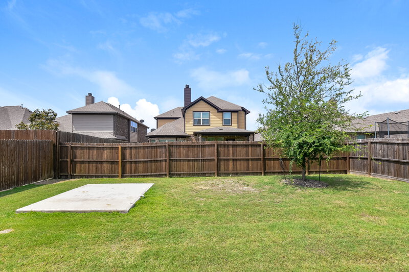 2,860/Mo, 1105 Highgate Rd Forney, TX 75126 Backyard View