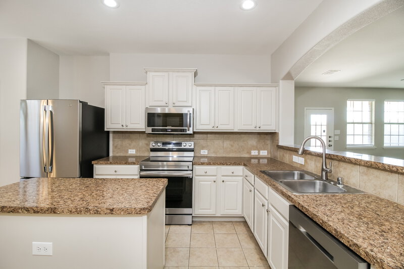 2,460/Mo, 15408 Yarberry Dr Roanoke, TX 76262 Kitchen View
