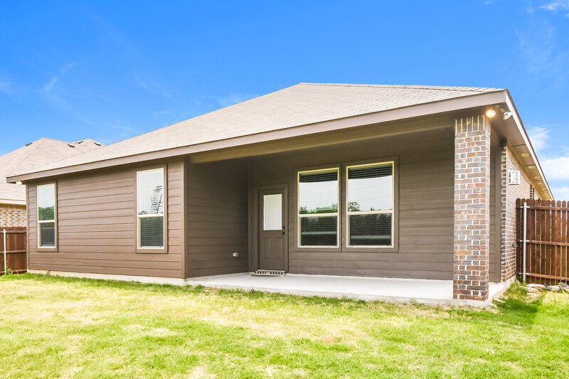 2,535/Mo, 15984 Hayes Ridge Dr Fort Worth, TX 76177 Rear View