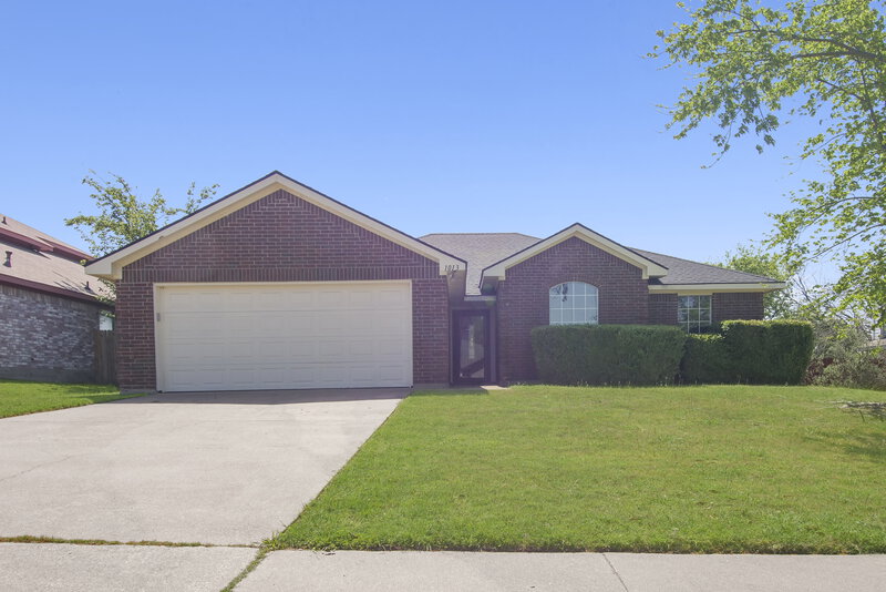 2,345/Mo, 1013 Aries St Cedar Hill, TX 75104 External View