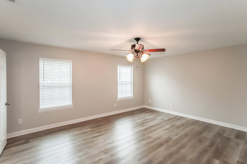 2,460/Mo, 5100 Hot Springs Trl Fort Worth, TX 76137 Main Bedroom View 2