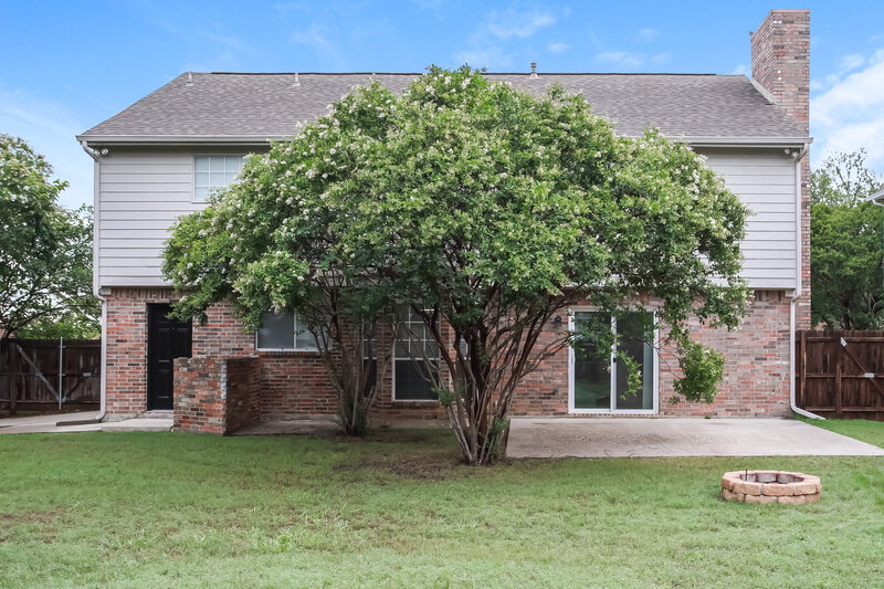 2,460/Mo, 5100 Hot Springs Trl Fort Worth, TX 76137 Rear View