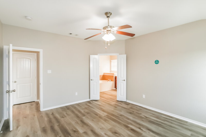 3,190/Mo, 3112 Hornbeam St Argyle, TX 76226 Main Bedroom View 2