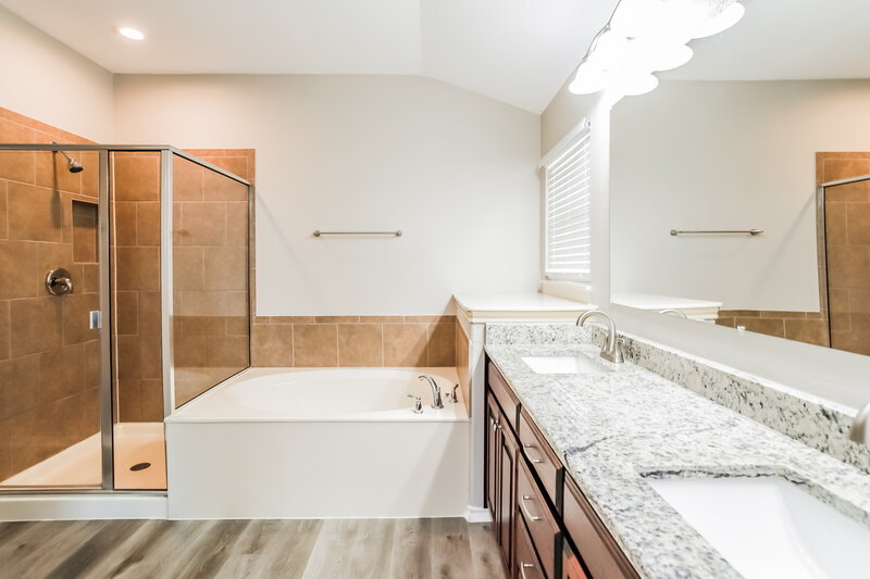 3,190/Mo, 3112 Hornbeam St Argyle, TX 76226 Main Bathroom View
